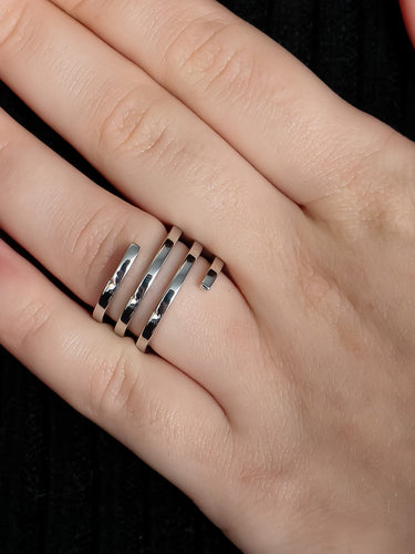 Bague Or Blanc / 52 Dinh Van - Bague Spirale grand modèle en or blanc 18k 58 Facettes BO/220002 STA