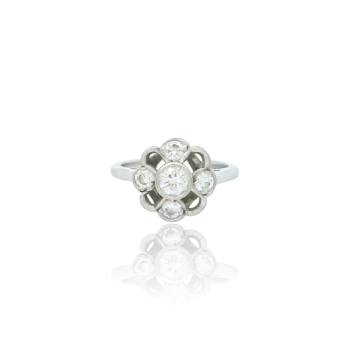 Bague 49 Bague vintage en or blanc 18k et diamants 58 Facettes