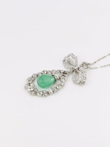 Collier Collier nœud Belle Époque en platine, émeraude et diamants 58 Facettes 1188.1