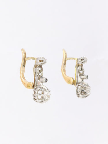 Boucles d'oreilles Dormeuses anciennes - Boucles d’oreilles en or jaune 18 carats et diamants 58 Facettes 1130.6
