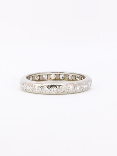 Bague 53 Alliance vintage sertie étoile en or blanc 18 carats et diamants 58 Facettes 1145.2