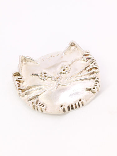 Broche JEAN COCTEAU Broche "Club des Amis des Chats" métal argenté 58 Facettes 1CA0000048/1