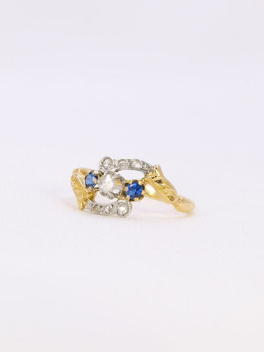 Bague 54 Bague Art nouveau trilogie en or jaune 18 carats, saphirs et diamants 58 Facettes 1076.2