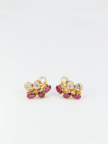 Boucles d'oreilles Boucles d’oreilles vintage en or, diamants et grenats 58 Facettes 391.17