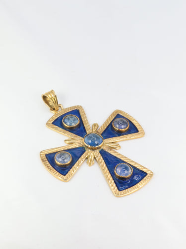 Pendentif Pendentif croix pectorale en or jaune 18k, émail et cabochons de saphirs 58 Facettes 519