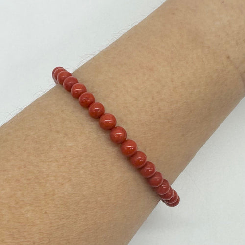 Bracelet Bracelet en corail avec fermoir en or jaune 750 58 Facettes Z1351791