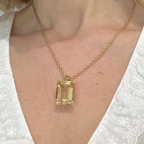 Pendentif Pendentif en or jaune 750 avec citrine 29 ct 58 Facettes Z15B51442
