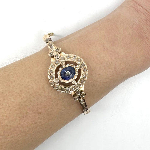 Bracelet Bracelet jonc ancien en or rose 750, diamants et saphir synthétique 58 Facettes Z15B51532