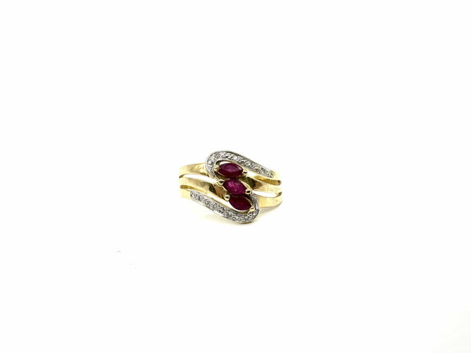 Bague 56 Bague en or bicolore 750, rubis et diamants 58 Facettes Z15B51584