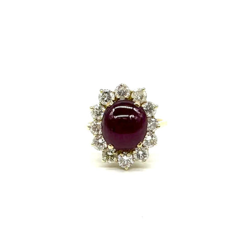 Bague 53 Bague en or jaune 750 avec rubis cabochon et diamants 58 Facettes Z15B51661