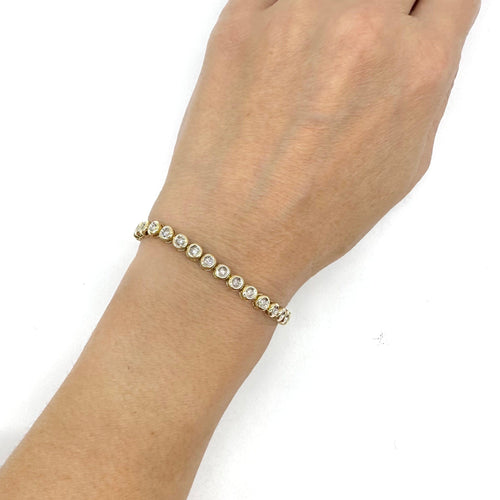 Bracelet Bracelet rivière en or jaune 750 et diamants 58 Facettes Z15B51671