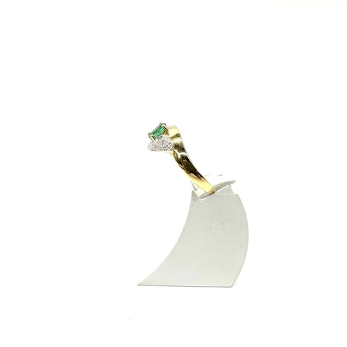 61 Bague en or jaune 750 avec émeraude et diamants 58 Facettes Z15B51783