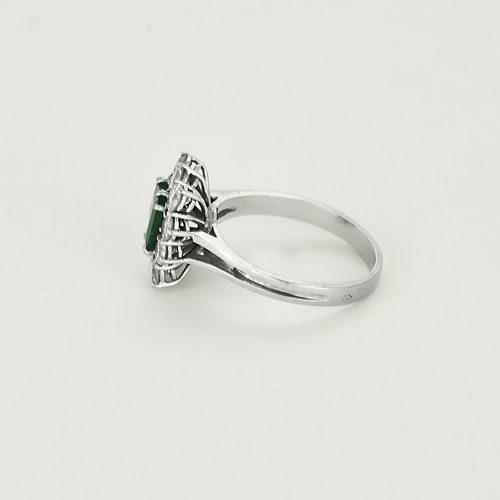 Bague 55 Bague marguerite en or gris émeraude et diamants 58 Facettes DV21287-2-DV0882-1