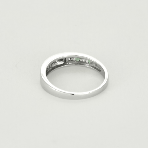Bague 55.5 Bague jonc en or blanc, diamants et émeraudes 58 Facettes DV20084-1