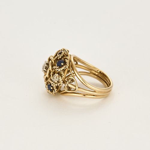 56 Bague en or jaune, diamants, saphirs et rubis 58 Facettes DV21022-1-56-3