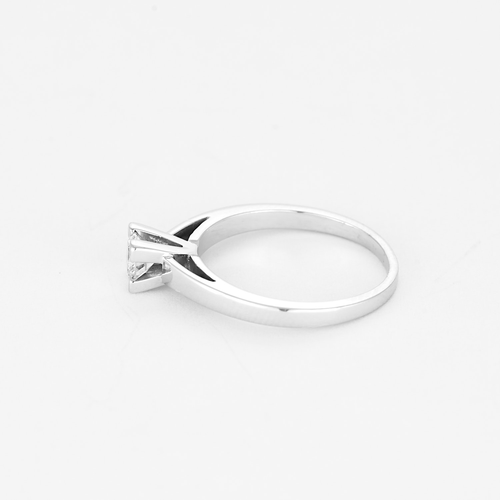 Bague 52 Bague solitaire en or gris et diamant 58 Facettes DV21344-1