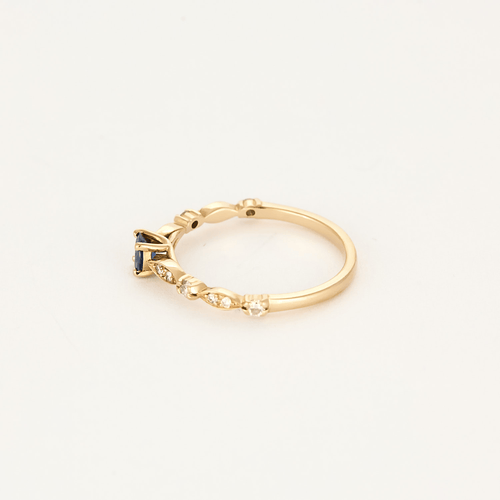 Bague 56 Fine Bague en or rose , diamants et saphir 58 Facettes DDV4732-2