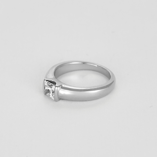 Bague 48 Bague solitaire en or gris et diamant princesse 58 Facettes DV11394-3-48-2