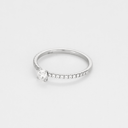 Bague 52 CARTIER - Bague Solitaire Etincelle en platine et diamant 0.30 carat 58 Facettes DV22248-1