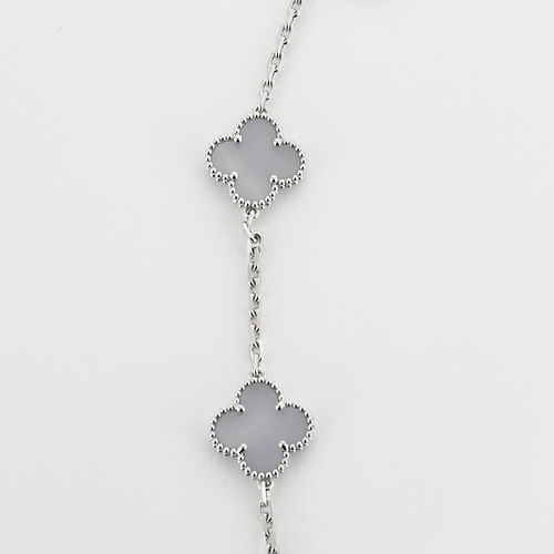 Collier Van Cleef & Arpels -Vintage Alhambra 10 motifs - Collier en or gris et calcédoine 58 Facettes DV0830-32