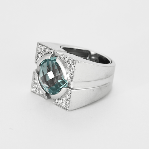 Bague 52 VERSACE - Importante Bague chevalière en or gris, topaze et diamants 58 Facettes DV22972-6-52-1