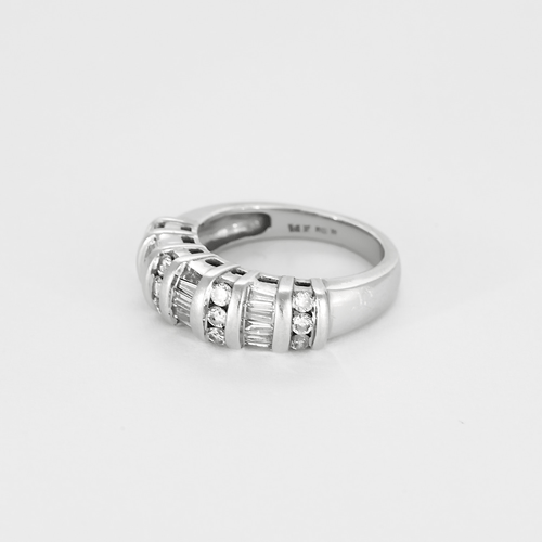 Bague 54 Bague jonc en or gris et diamants 58 Facettes DV22972-10-54-24