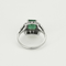 Bague 57 Bague en or gris, émeraude et diamants 58 Facettes DV22972-4-57-3