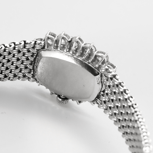 Montre OMEGA - Montre de dame en or blanc et diamants 58 Facettes DV22972-18