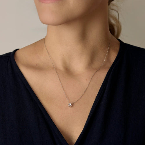 Collier DINH VAN - Le Cube  - Collier en or gris et diamant - Moyen Modèle 58 Facettes DV22165-3