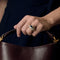 Bague 56 Bague Jonc en or jaune, or gris, saphir et diamants 58 Facettes DV24448-1-56-3