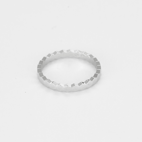 Bague 50 CHAUMET - Bee My Love - Alliance en or gris 58 Facettes DV25295-2