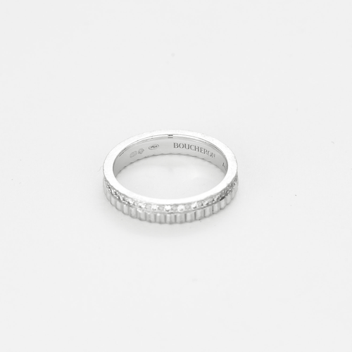Bague 48 Boucheron - Quatre Radiant - Alliance en or blanc et diamants 58 Facettes DV16277-19