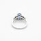 Bague en platine, saphir et diamants