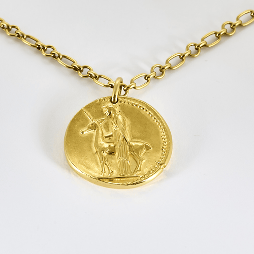 Collier Van Cleef & Arpels - Georges Lenfant -  Rare Chaine et Pendentif Zodiaque "Vierge" en or jaune 58 Facettes DDV26700-1