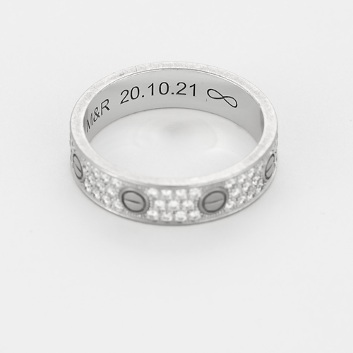 Bague 53 CARTIER - Love Bague - Petit Modèle - en or gris et diamants. 58 Facettes DV25256-1