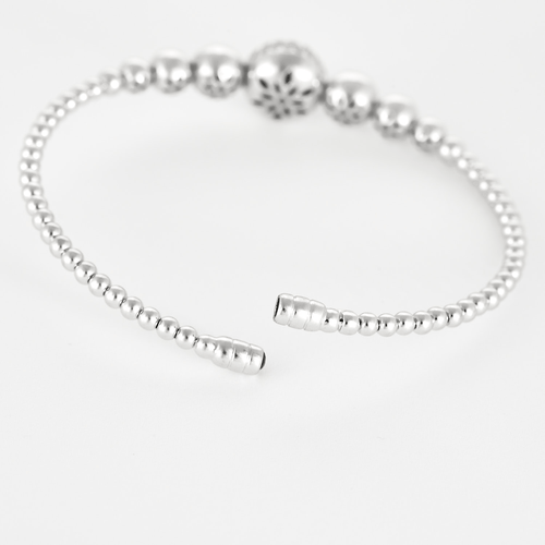 Bracelet Bracelet en or blanc et diamants 58 Facettes DV10315-3