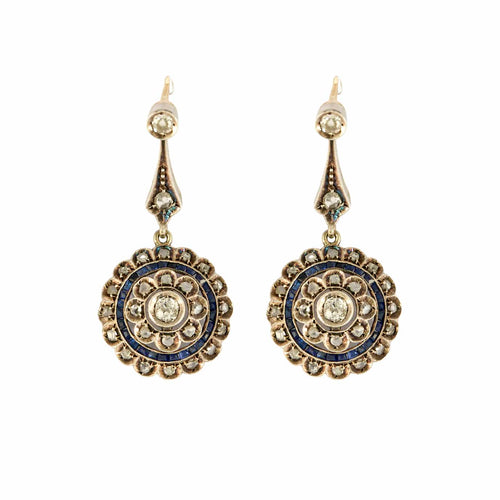 Boucles d'oreilles Boucles d'oreilles dormeuses à motif de rosaces en or jaune, argent, diamants et saphirs 58 Facettes DV25262-1