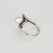 Bague 52 Bague en or gris, perle de culture blanche et diamants 58 Facettes DV22972-35-52-1