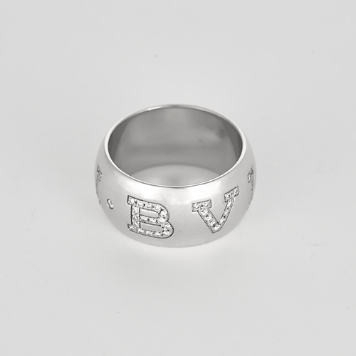 Bague 55 BULGARI – Monologo – Bague en or gris et diamants 58 Facettes DV22972-27-55-2