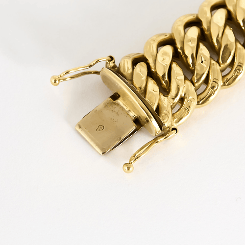 Bracelet Bracelet en or jaune à maille russe 58 Facettes DV26723-1