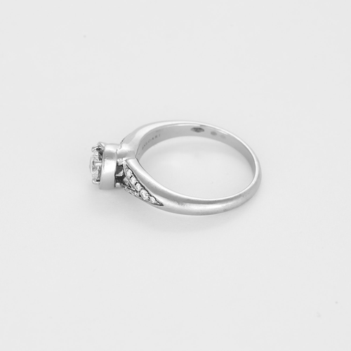 Bague 51 BULGARI - Incontro d'Amore - Bague Solitaire en platine et diamants 58 Facettes DV26170-1-51-2