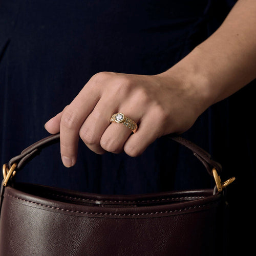 Bague 59 Bague en or jaune et diamants 58 Facettes DV23684-2