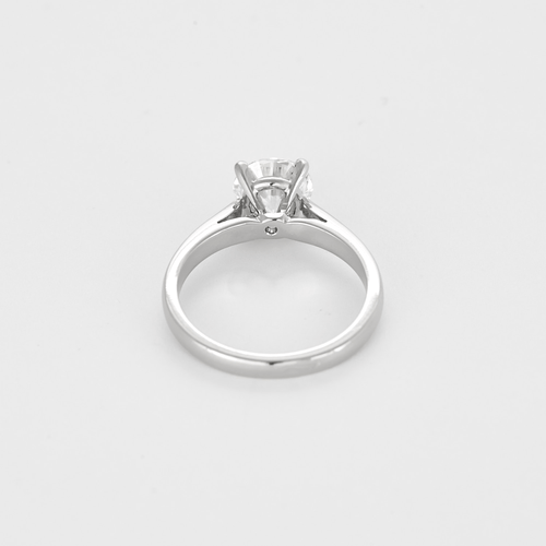 Bague solitaire en platine et diamant 1.50 carat 58 Facettes DV25522-1