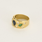 Bague 52 Bague en or jonc, saphirs, émeraudes et diamants 58 Facettes DV27468-42-52-1