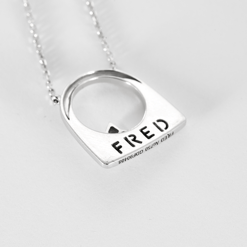 Collier FRED - Success Chance Etoile - Collier en or gris et diamants 58 Facettes DV22876-6