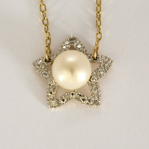 Collier Collier en or jaune et or gris , perle de culture et diamants 58 Facettes DDV24577-2