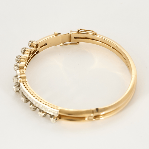 Bracelet Bracelet jonc ouvrant en or rose et or gris, diamants. Style Napoléon III. 58 Facettes DV27858-1