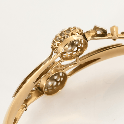 Bracelet Bracelet jonc ouvrant en or rose, or blanc et diamants 58 Facettes DV27468-22
