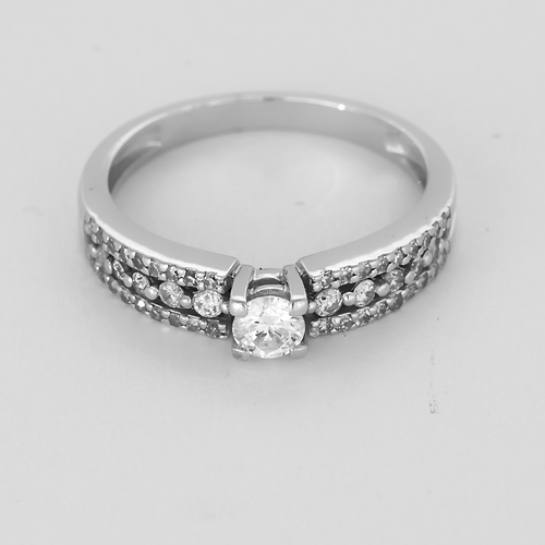 Bague 54 Bague solitaire en or gris et diamants 58 Facettes DV24276-11