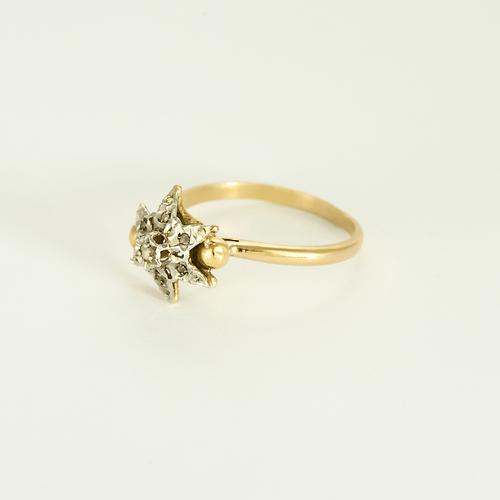 Bague 56 Bague en or jaune et platine, à motif d'étoile stylisé et diamants taille rose 58 Facettes DV0013-38-56-3